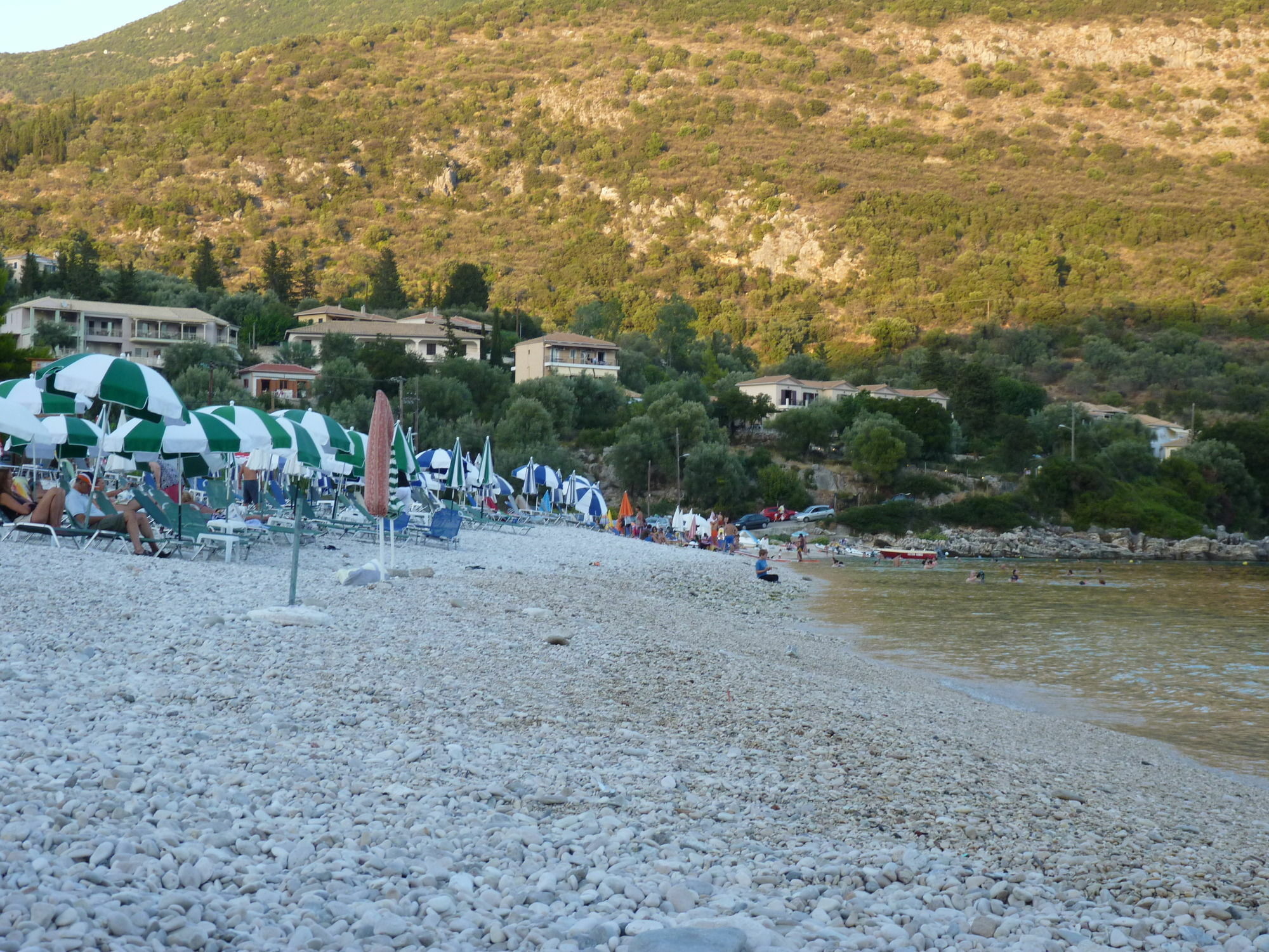 Ilianthos Apartments & Studios Mikros Gialos Exteriör bild