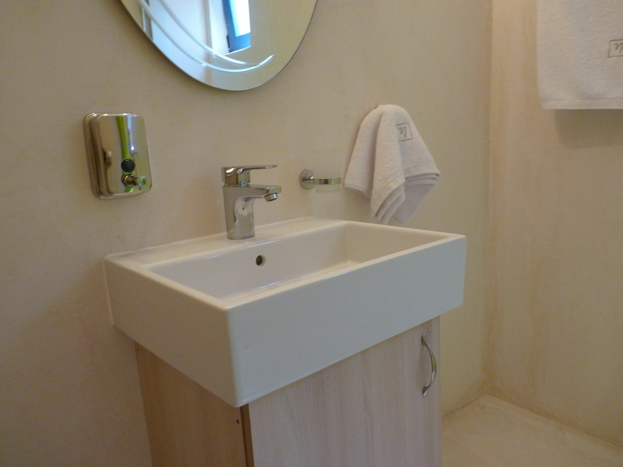 Ilianthos Apartments & Studios Mikros Gialos Exteriör bild