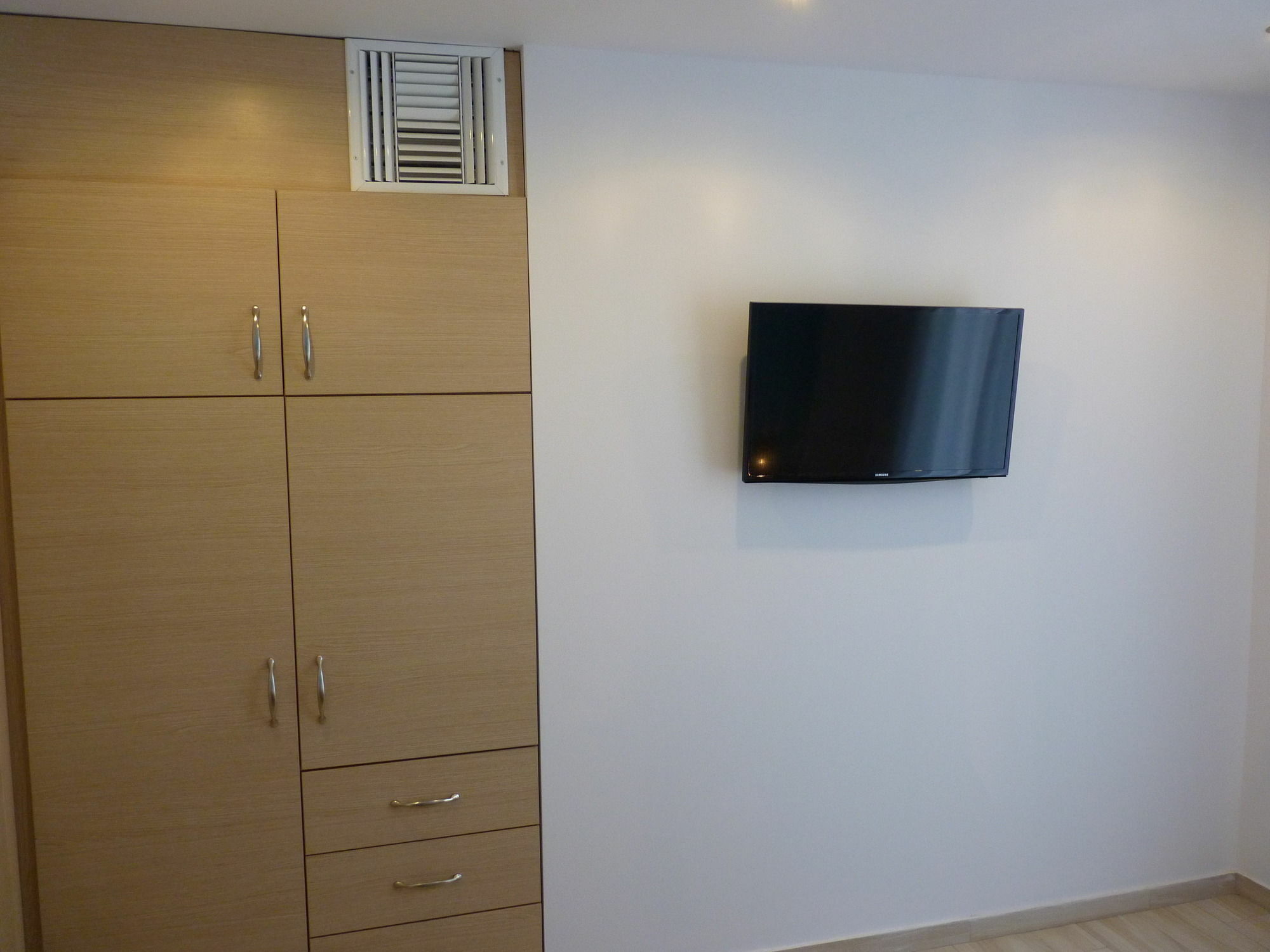 Ilianthos Apartments & Studios Mikros Gialos Exteriör bild